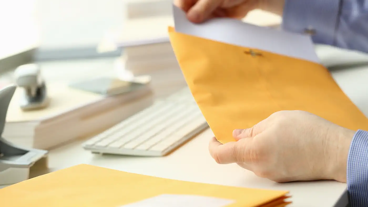 Abmahnkosten vermeiden: Vorsicht bei Bildern und Videos im Netz